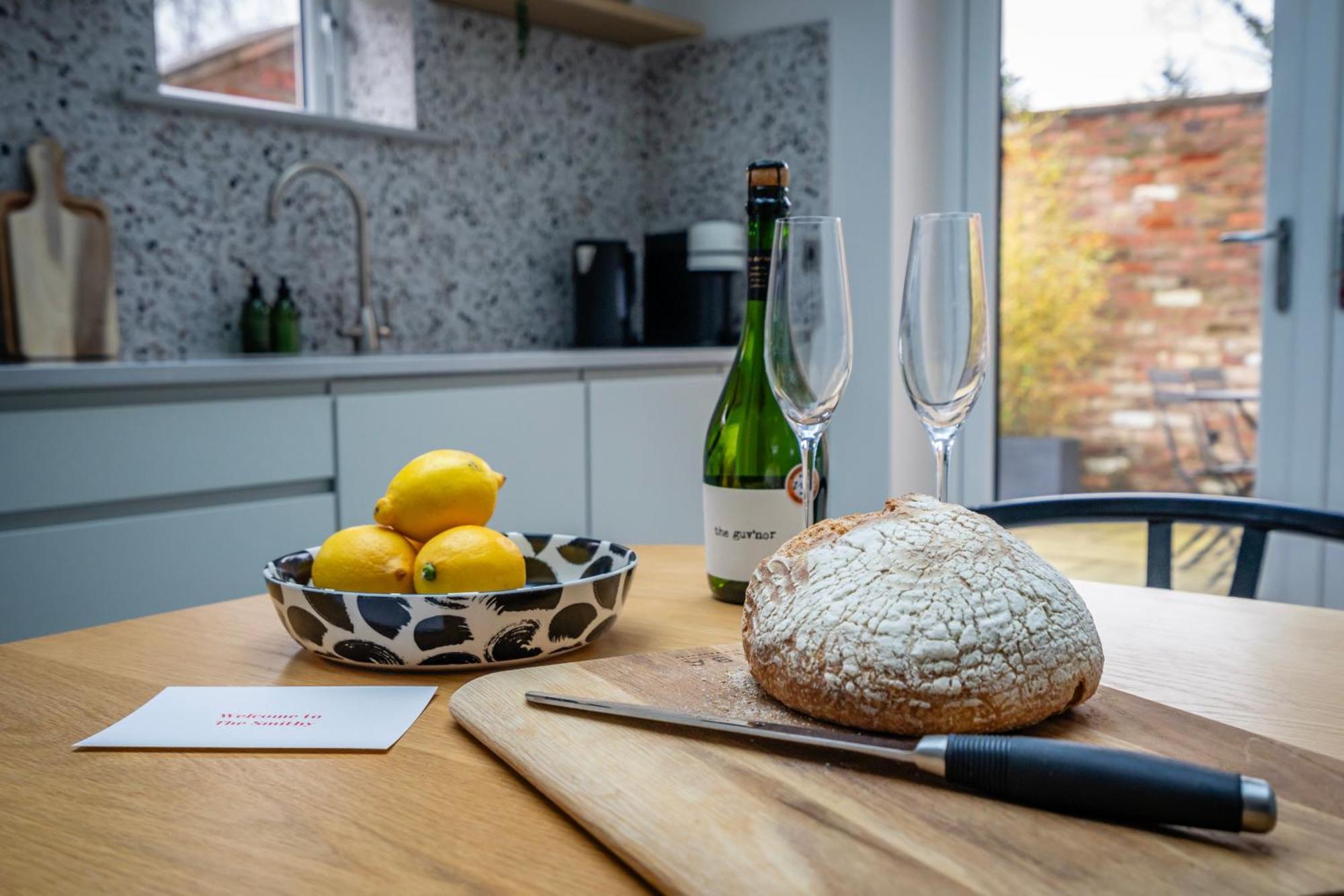 The Smithy Apartment York Ngoại thất bức ảnh